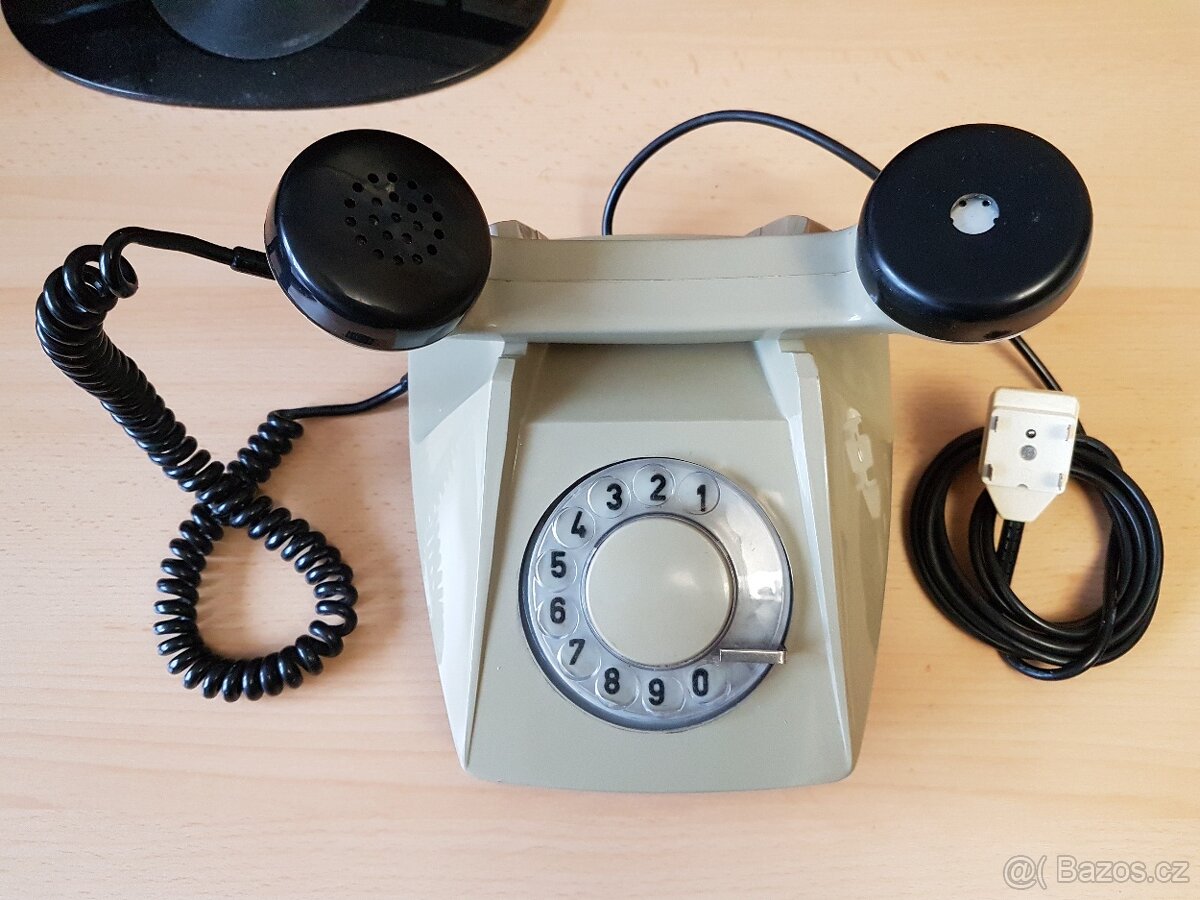 Retro telefon Tesla Stropkov - 2