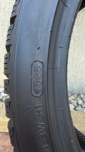 zimní pneu Hankook 245/35/19 - 2