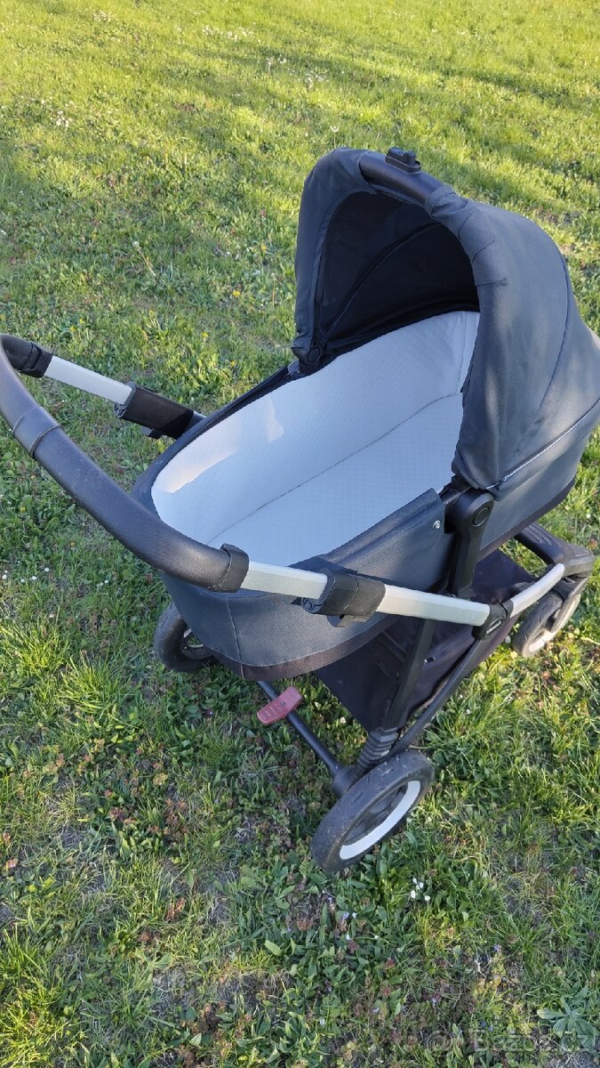 Kočárek Thule Sleek - 2