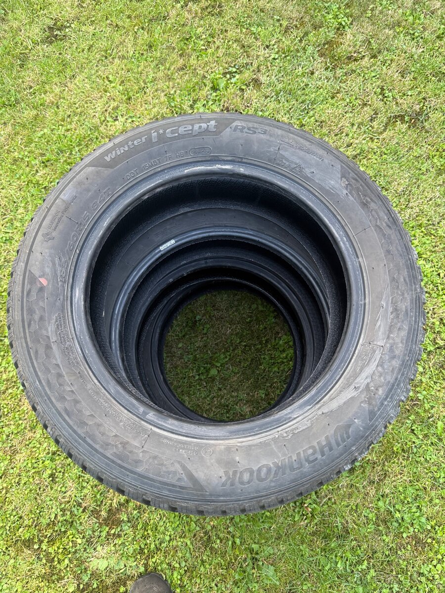 Zimní pneu 185/60 R15 - 2