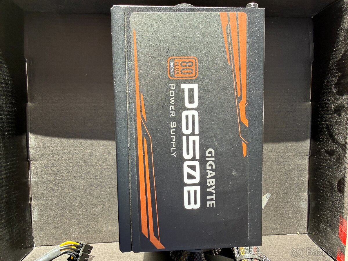 PC zdroj GIGABYTE P650B - 650W, 80 PLUS Bronze - 2
