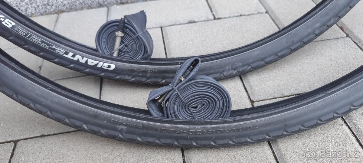 Pláště 700 x 32C - 2