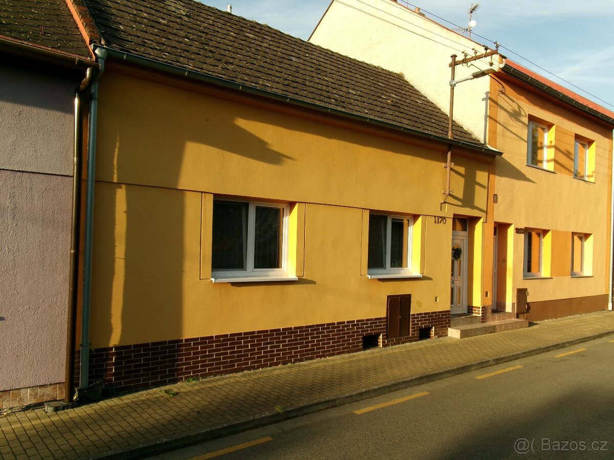 Rodinný dům 2+1, Staré Město - 2