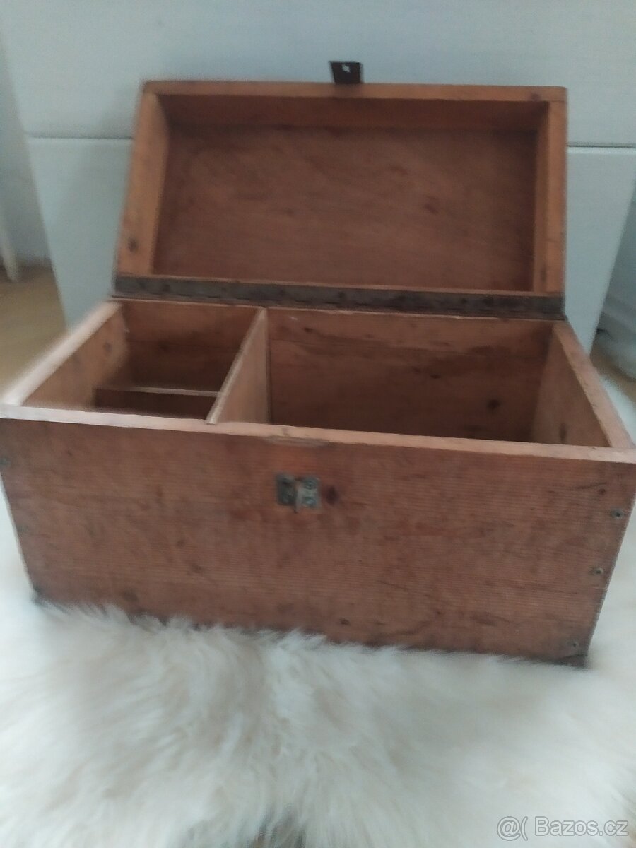 Stará dřevěná bedna - 2