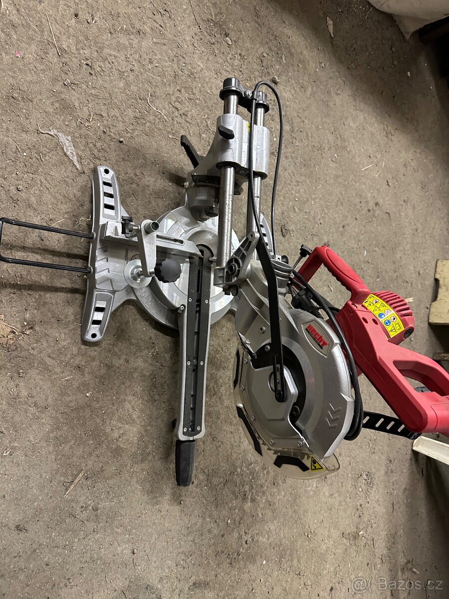 Pokosová pila Hecht 818 - 2