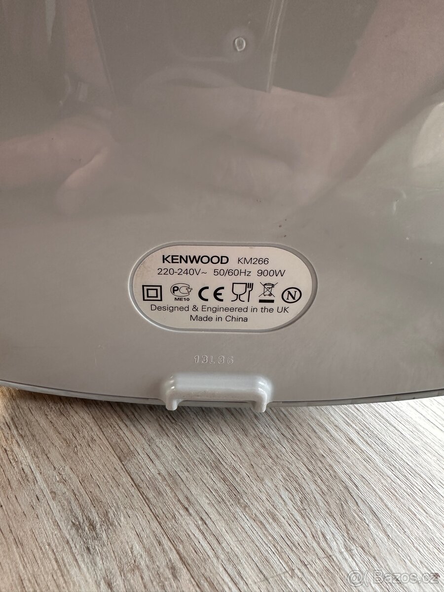 Kuchyňský robot Kenwood KM266 - 2