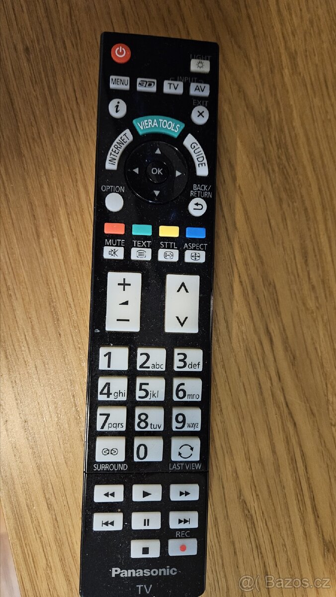 Panasonic TV TX-P42ST50E - 2