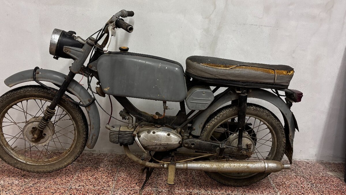 JAWA 50 TYP 23 MUSTANG - 2