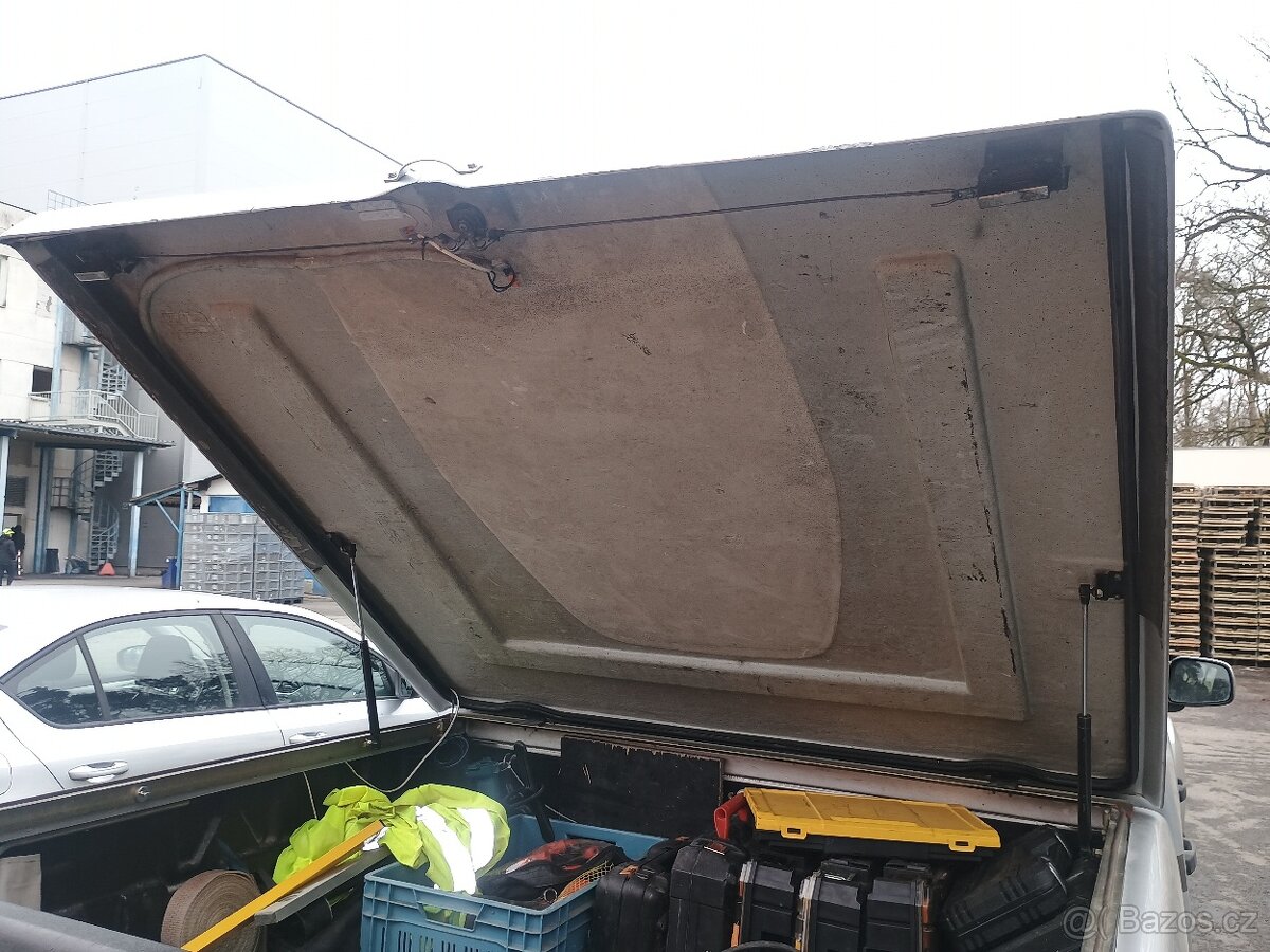 Prodám kryt korby Navara D40 r.v.2006 - 2