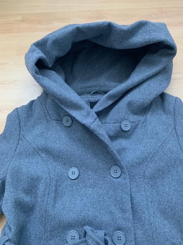 Kabát šedý vel. 38 - 2
