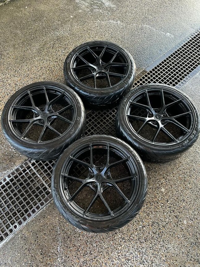 Kola Japan Racing SL01 - 2