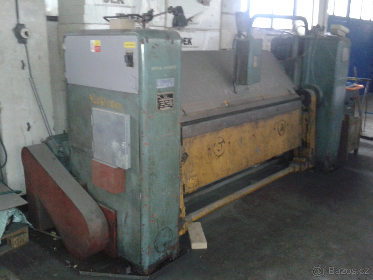 ohýbačka plechu elektromechanická, typ XOCA 2000-5 - 2