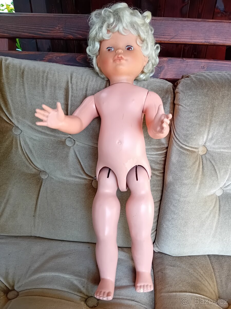 Retro chodící panenka - 2