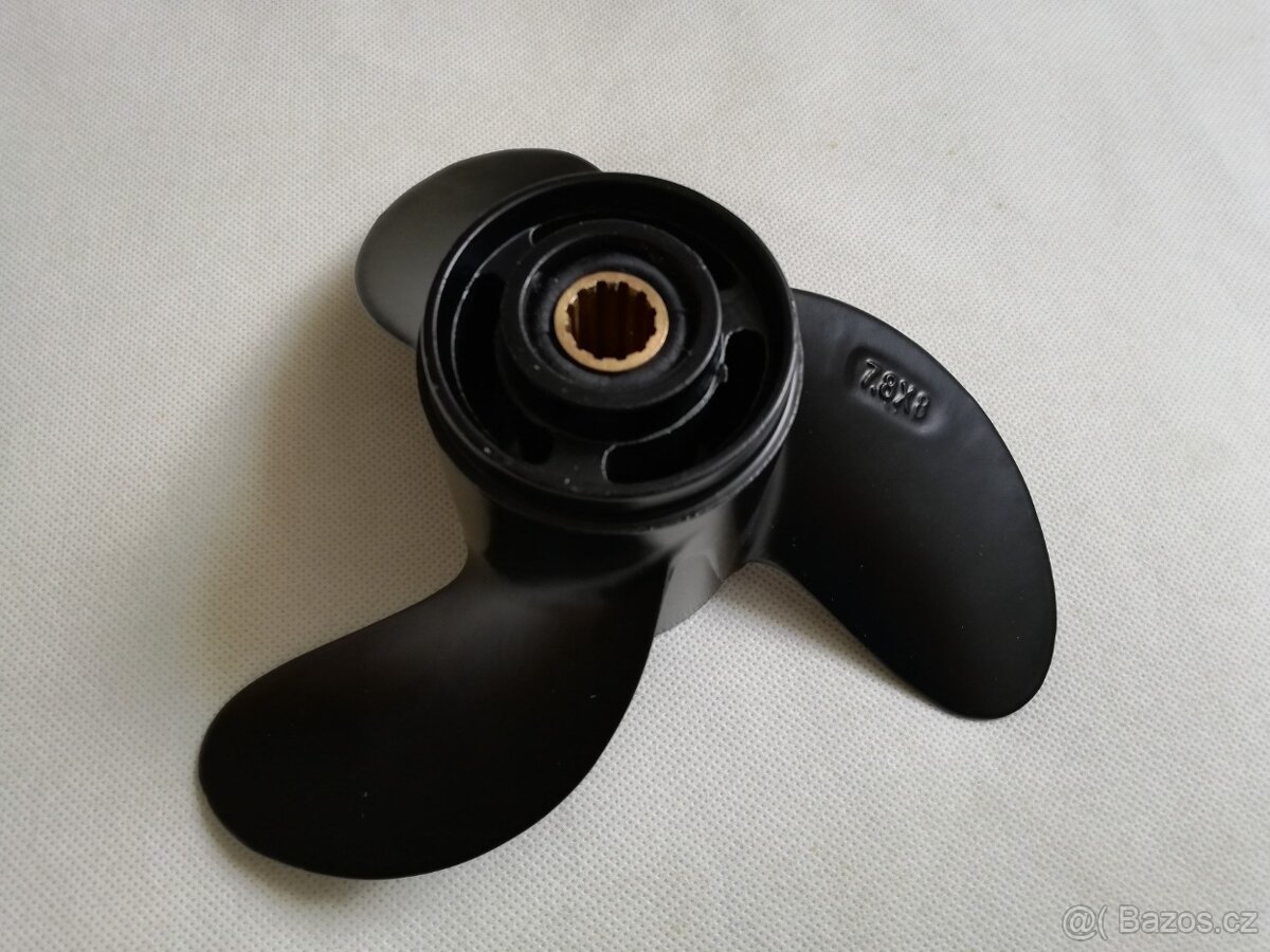 Nový, nepoužitý propeller - lodní šroub 7.8 x 8 - 2