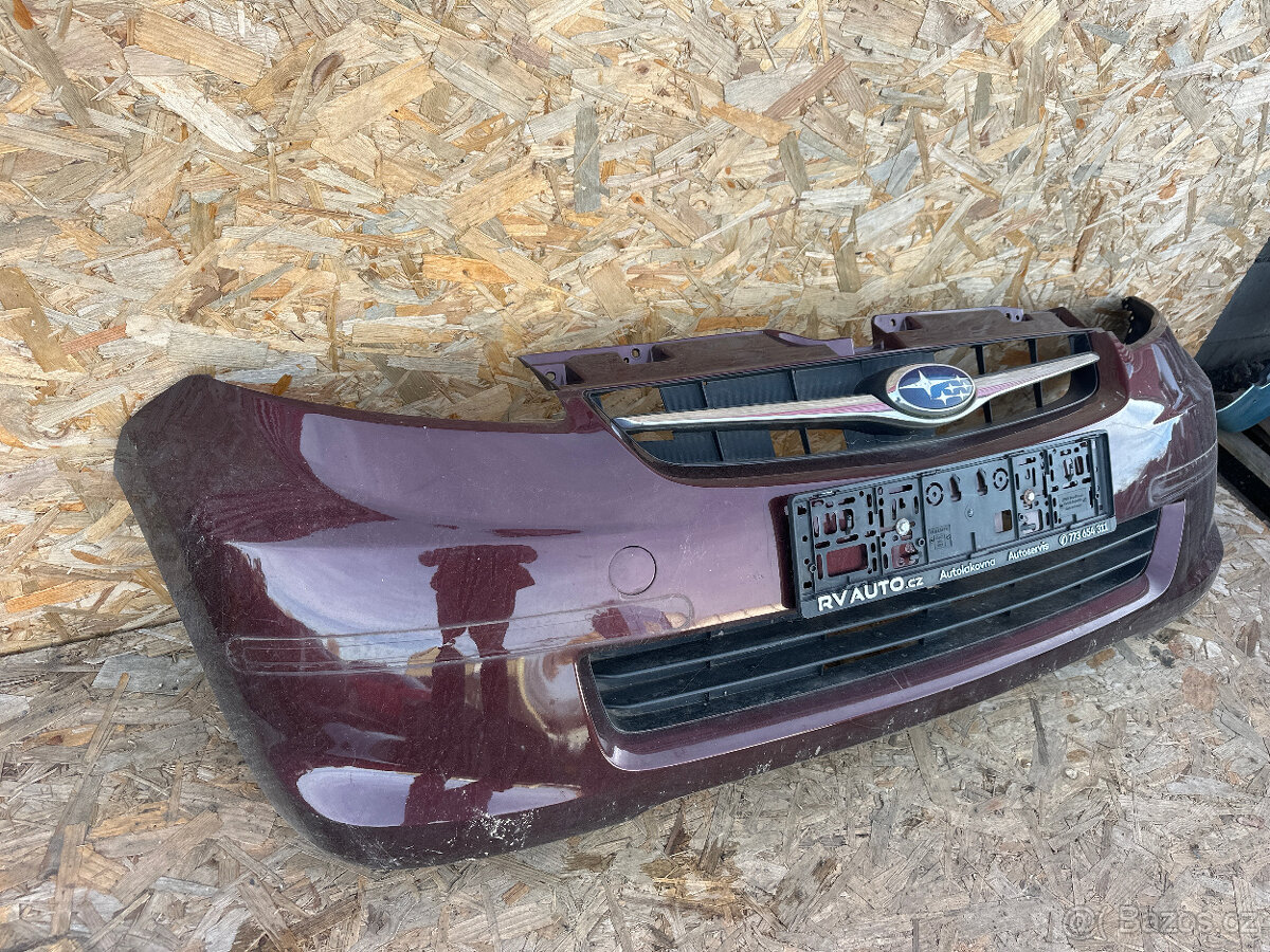213. PRODÁM PŘEDNÍ NÁRAZNÍK SUBARU JUSTY IV - 2