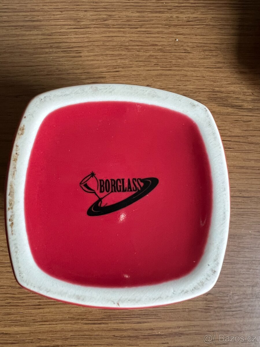 Sada hrnků s podtácky a konvicí Borglass - 2