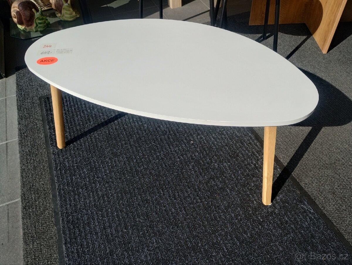 Bílý konferenční stolek - 2