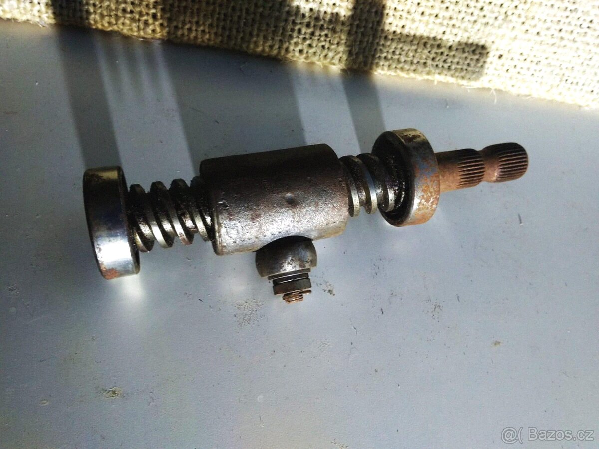Sada na opravu motoru - Šroub řízení + matka Škoda 1000MB? - 2