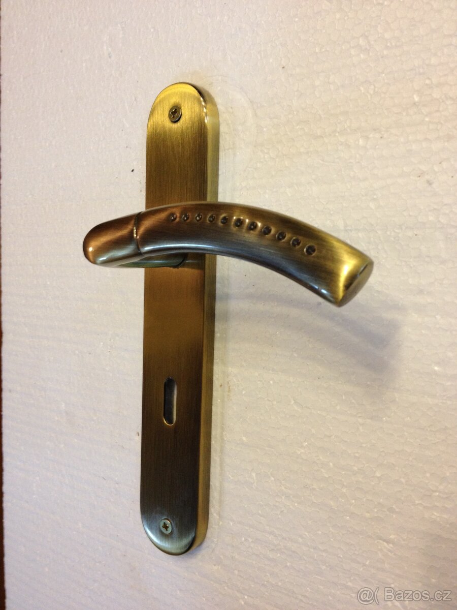 Dveřní klika / kování, odstín antik, rozteč 72mm /15ks - 2
