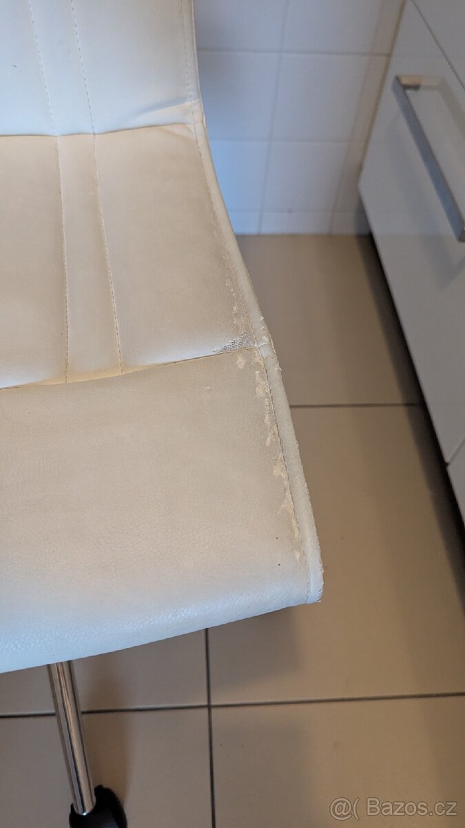 Kancelářská židle s kolečky - 2