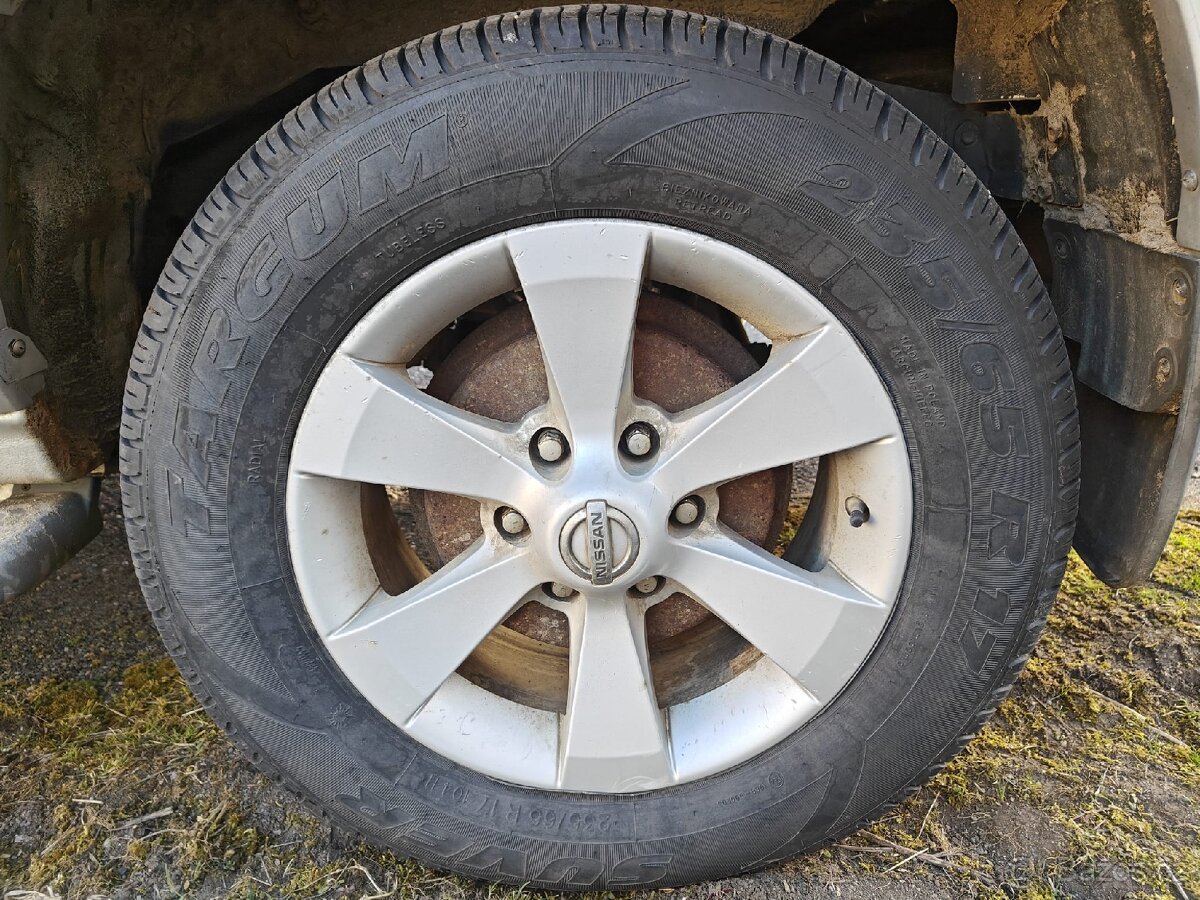 ALU kola z NISSAN TERRANO (235/65 R17) - 2