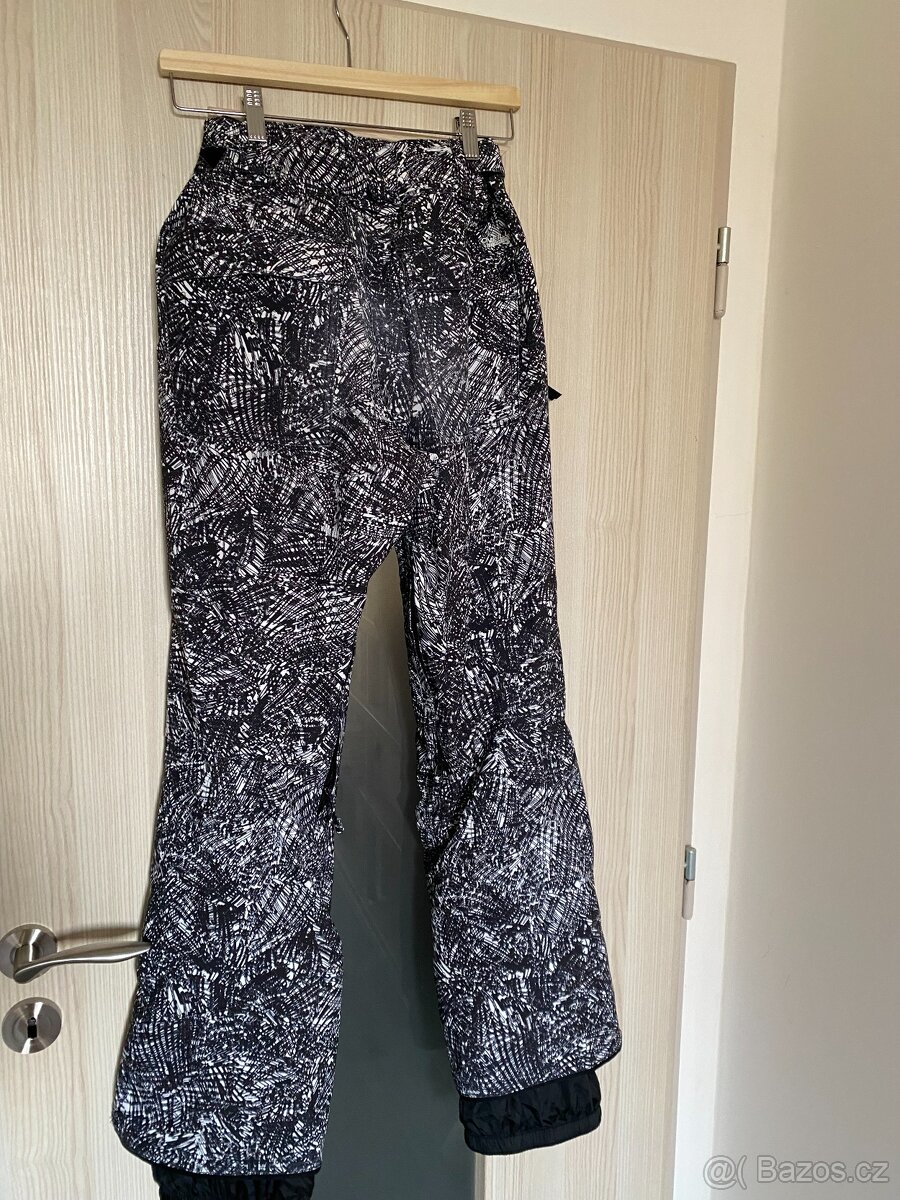 Lyžařské kalhoty O´NEILL - mírně použité - 2