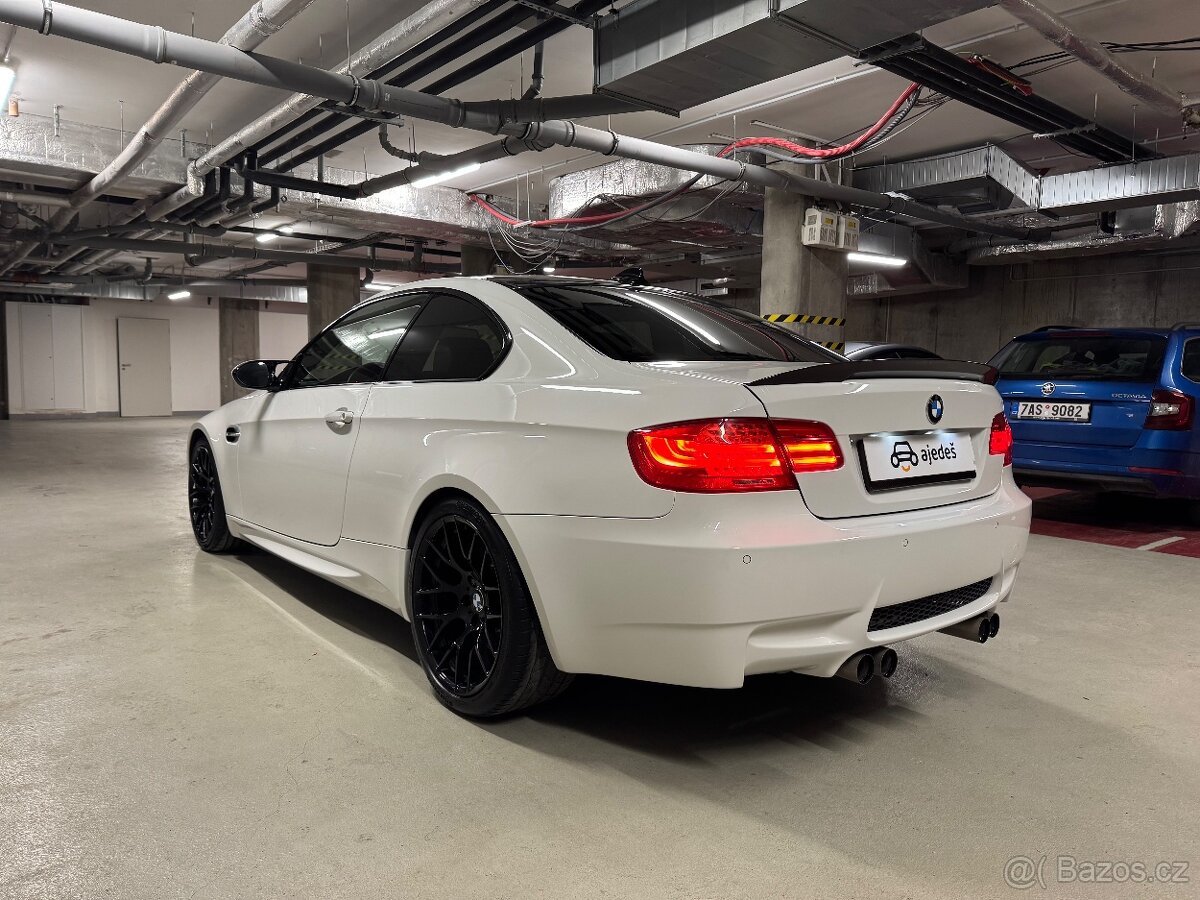 BMW M3 E92/Carbon + M Driver's paket/servis/ČR-1. m./45 tkm - 2