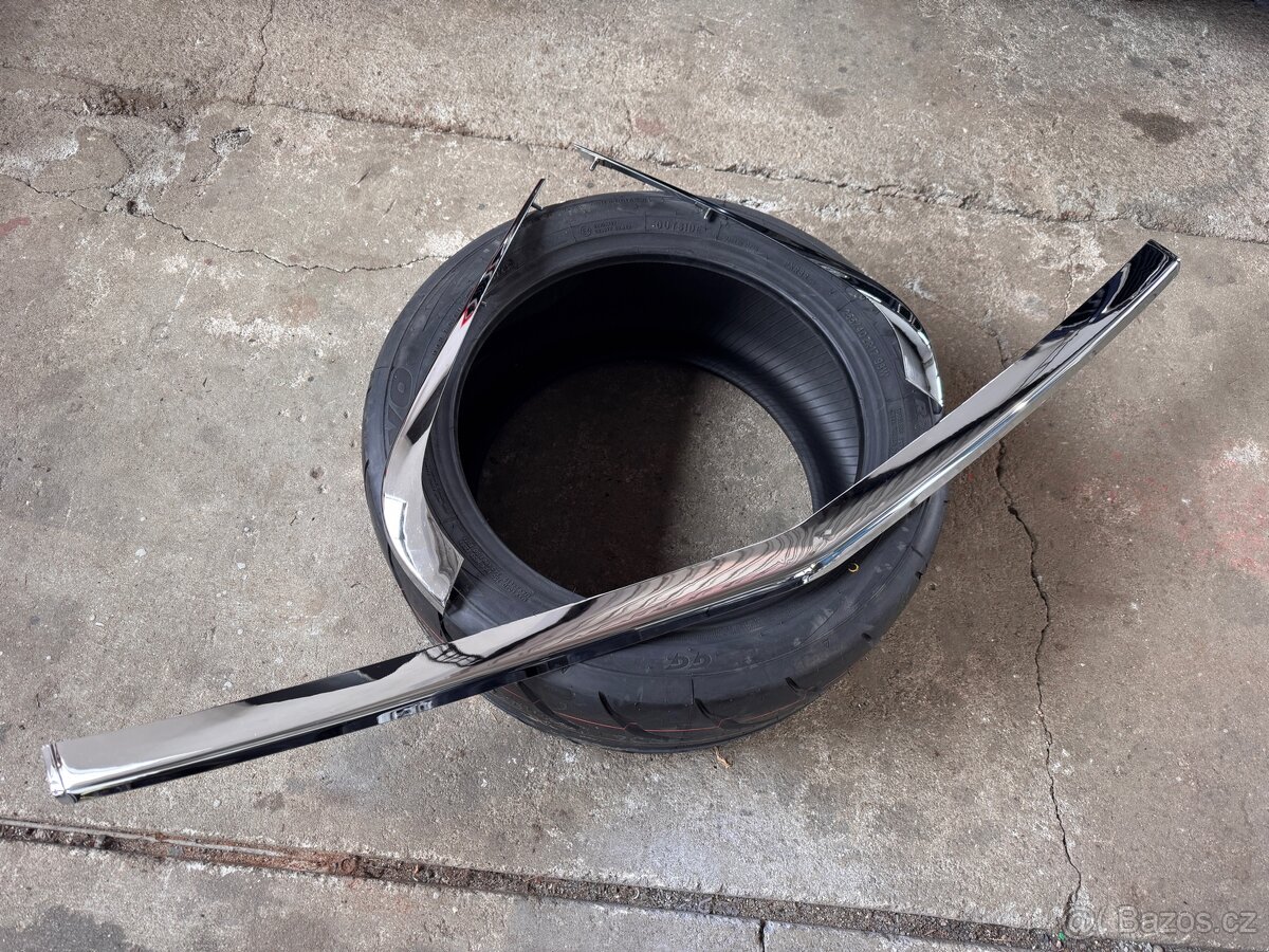 Chromy na nárazník BMW E24 - 2