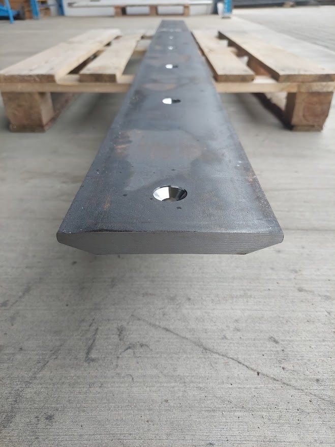 Oboustranný šroubovací břit manitou 20x150x2450 mm HB500 - 2