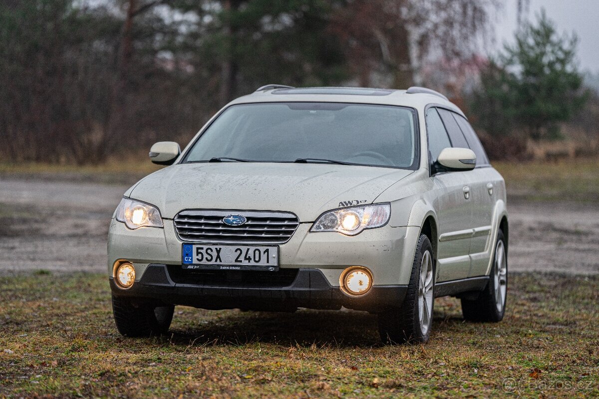 2007 Subaru legacy outback 2.5l Benzín Manuál. - 2