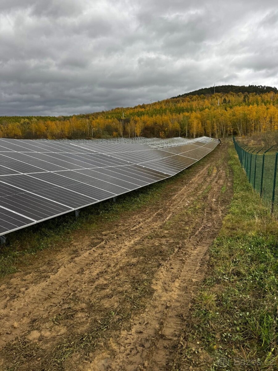 Montáž solárních panelů - Pole - 2