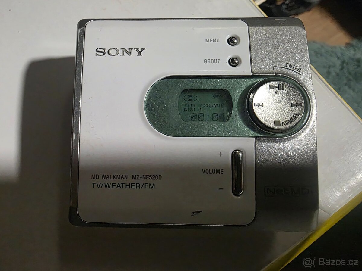 SONY MZ NF 520D - 2