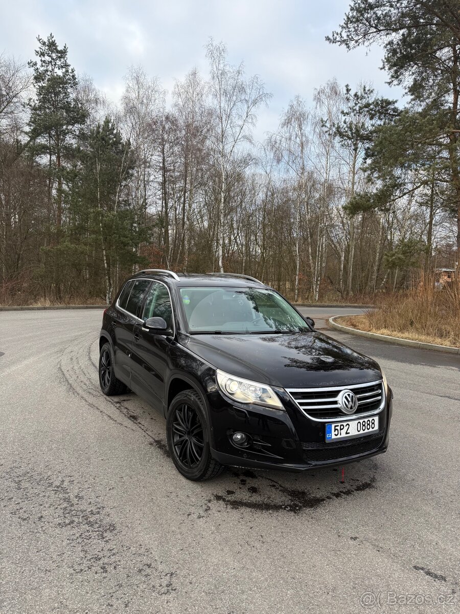 Volkswagen Tiguan - 2