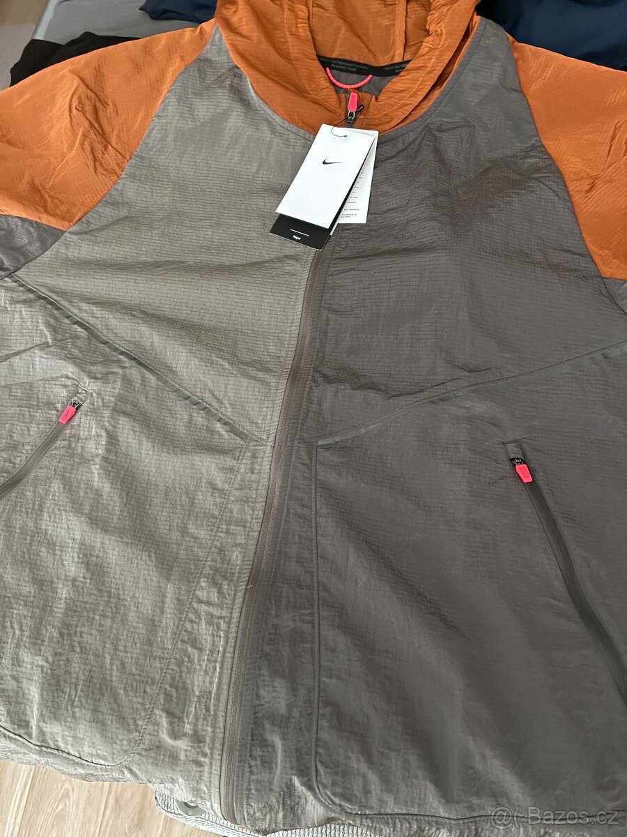 Nike sustakova bunda - 2