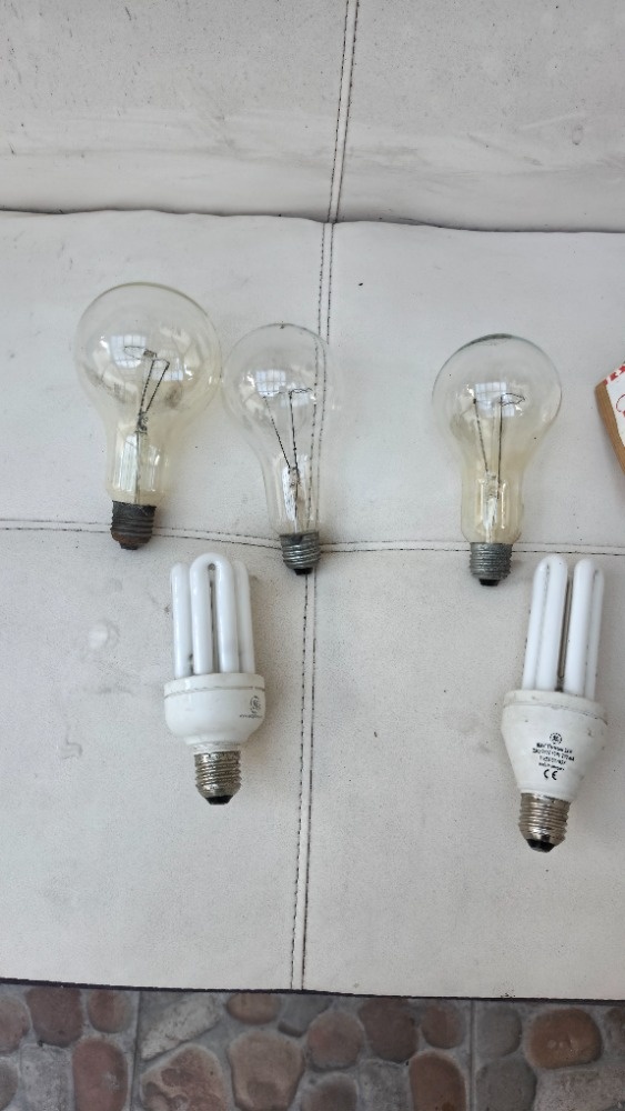 Různé druhy žárovek - 2