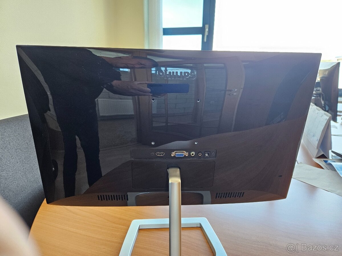 22" Philips 226E9Q - 4 kusy - 2