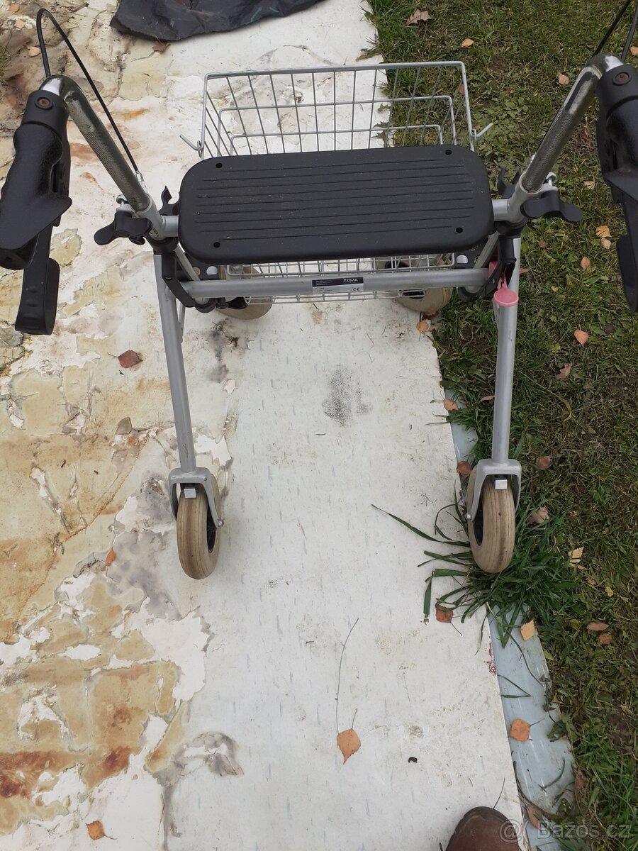 Invalidní vozík - 2