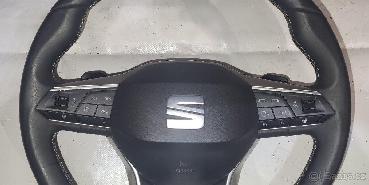 Volant Seat zkoseny vyhrivany DSG Xcelance - 2