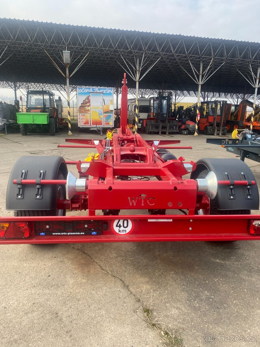 Traktorový nosič kontejnerů Portýr 7.5 - skladem - 2