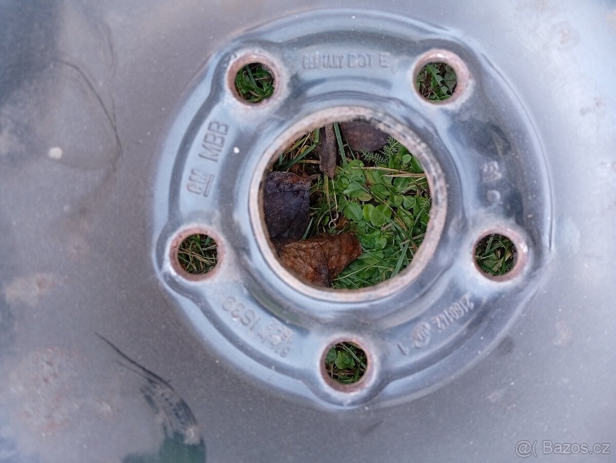 205/60/16 zimní pneu - 2