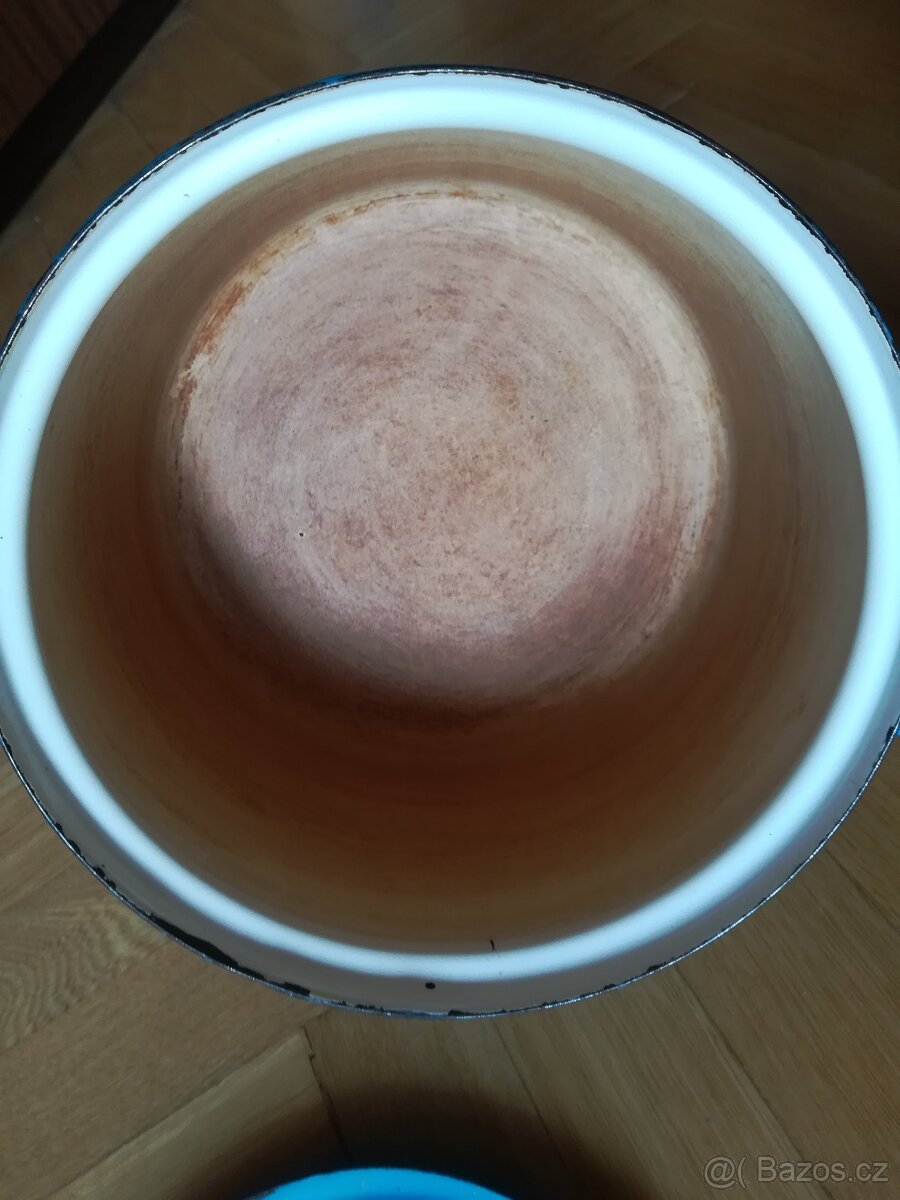 Modré hrnce, nočník, naberacka - 2