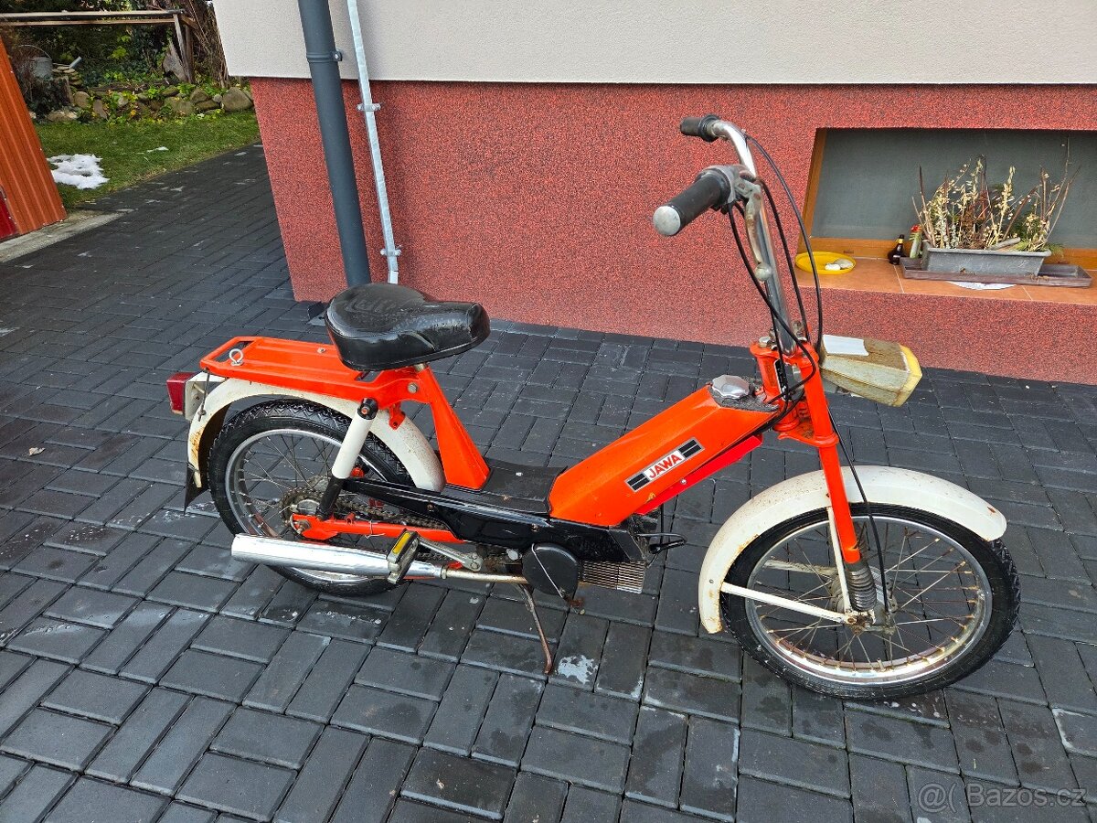 Babetta 207 s kartičkou, červená zachovalá 5. - 2