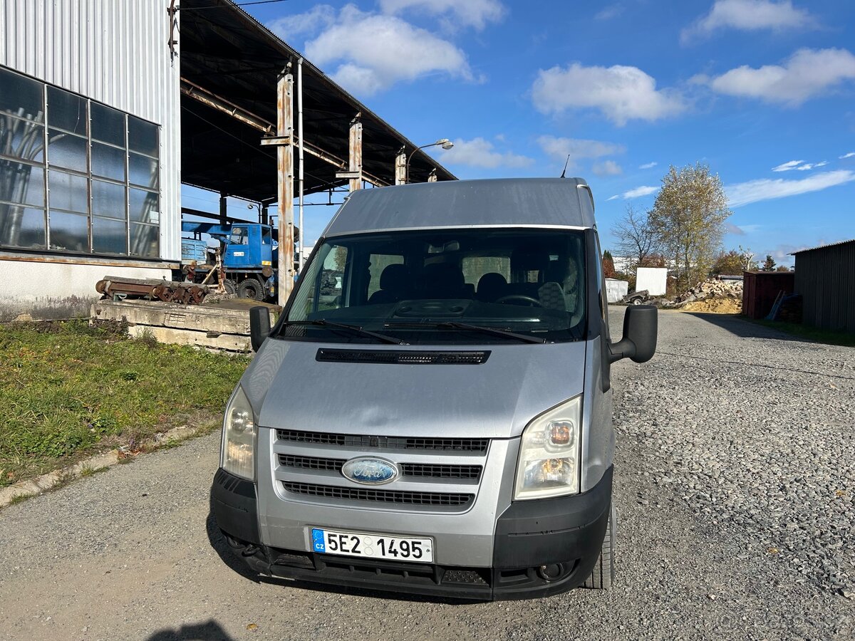 Ford Transit 2.2tdci - 6 míst, L2H2 - 2