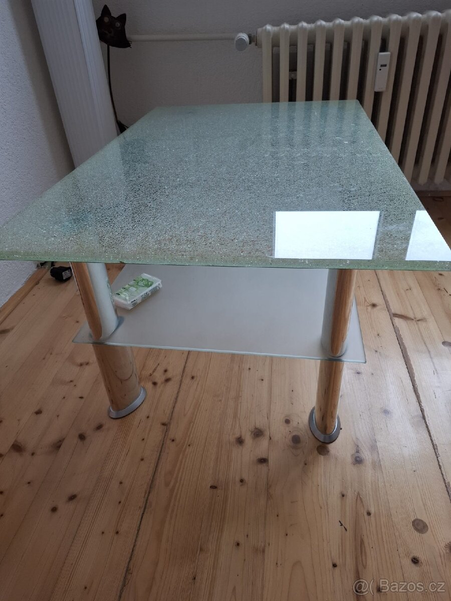 Skleněný stůl - 2