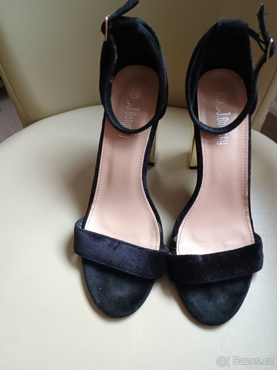 Společenské lodičky - 2