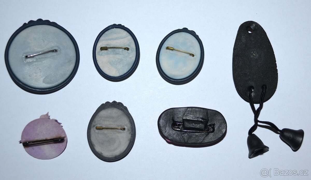 PRODÁM RUČNĚ ZHOTOVENÉ - 2