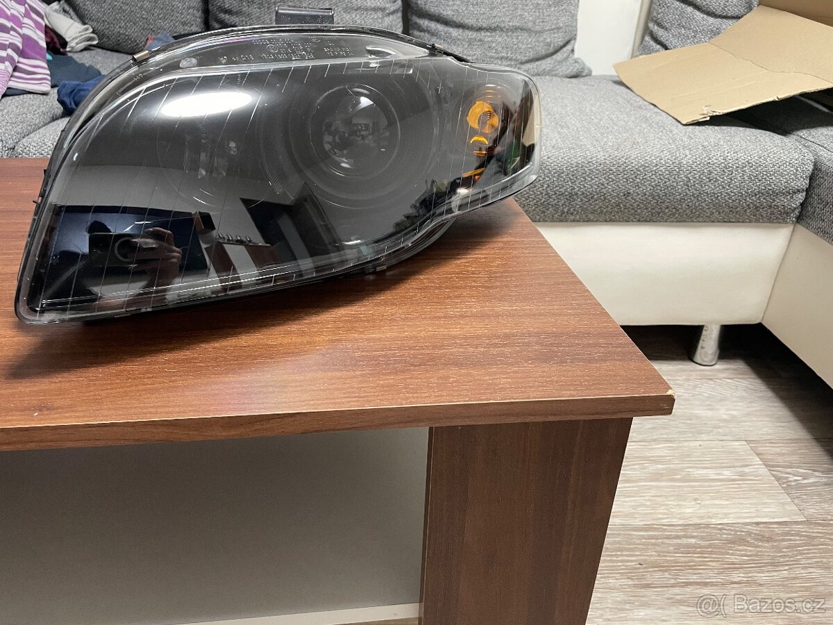 Xenony Audi a4 b7 - 2