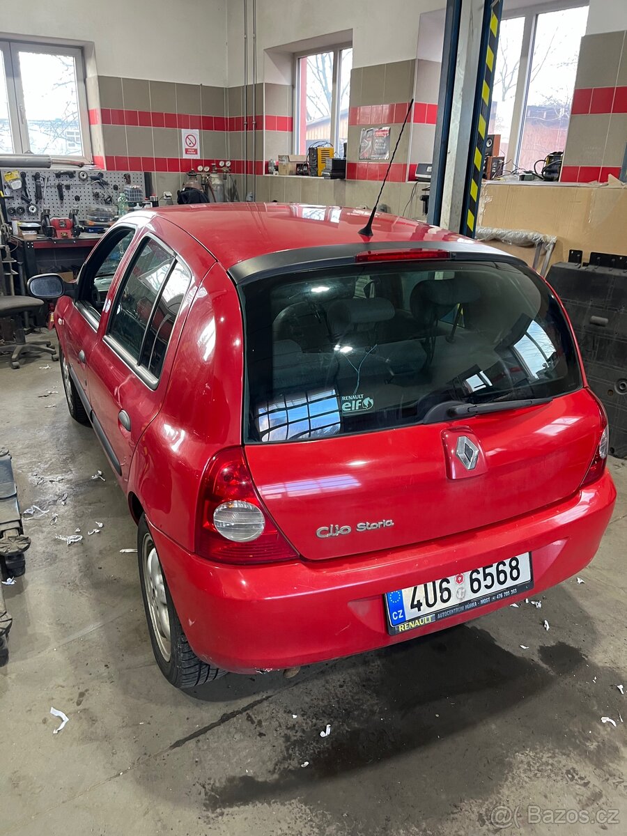 Renault clio - 2