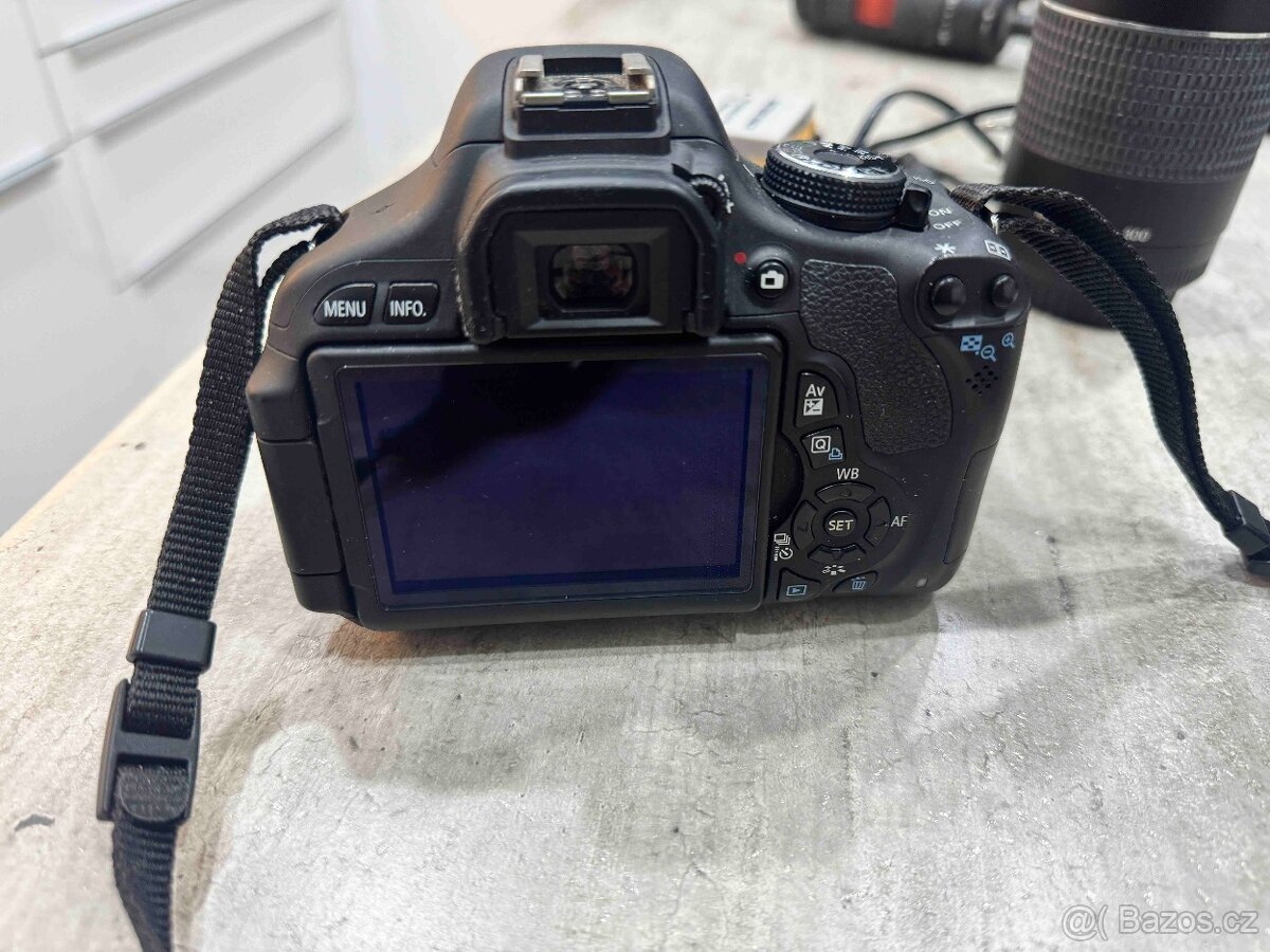 Canon EOS 600D + 2x objektiv - 2