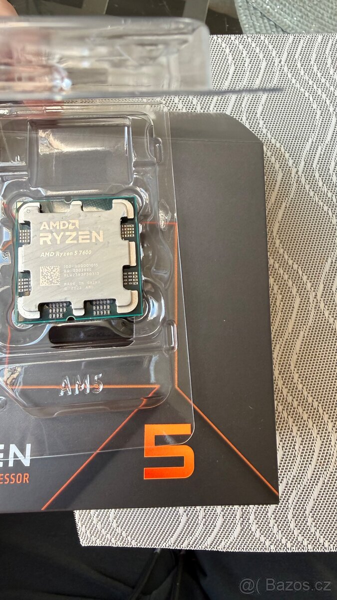 AMD Ryzen 5 7600 + DEEPCOOL AK400 Zero Dark Plus - 2